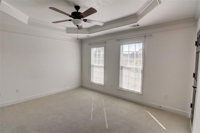Building Photo - 2430 Natoma Ct SE