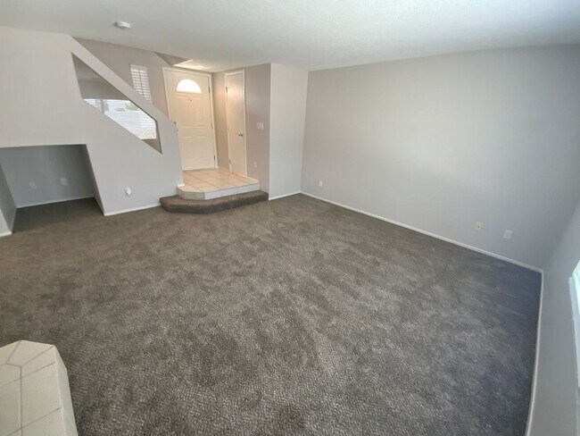 Building Photo - 10256 Grecian Laurel Ct