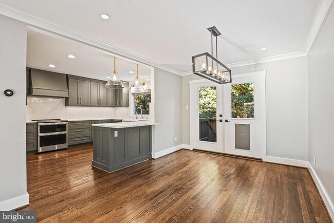 Primary Photo - 2314 Wheystone Ct