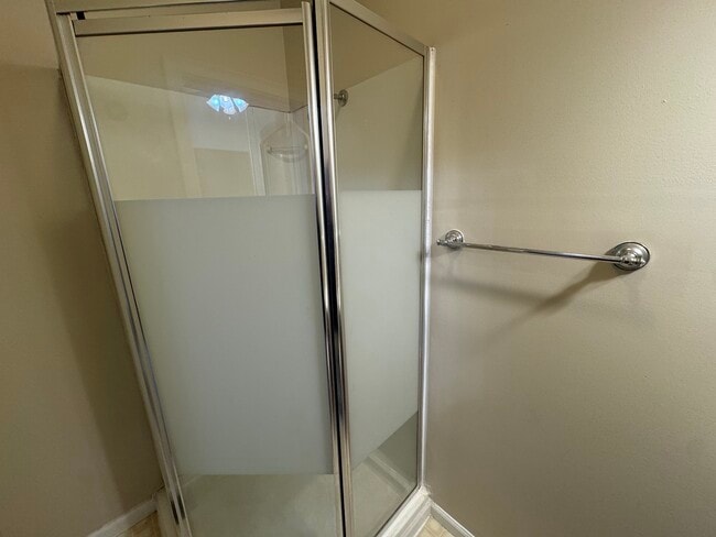 Building Photo - 17 Crawford-