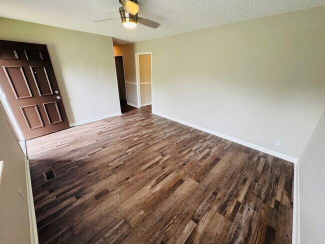 Building Photo - FOR LEASE- SINGLE-FAMILY HOME IN Mt Juliet
