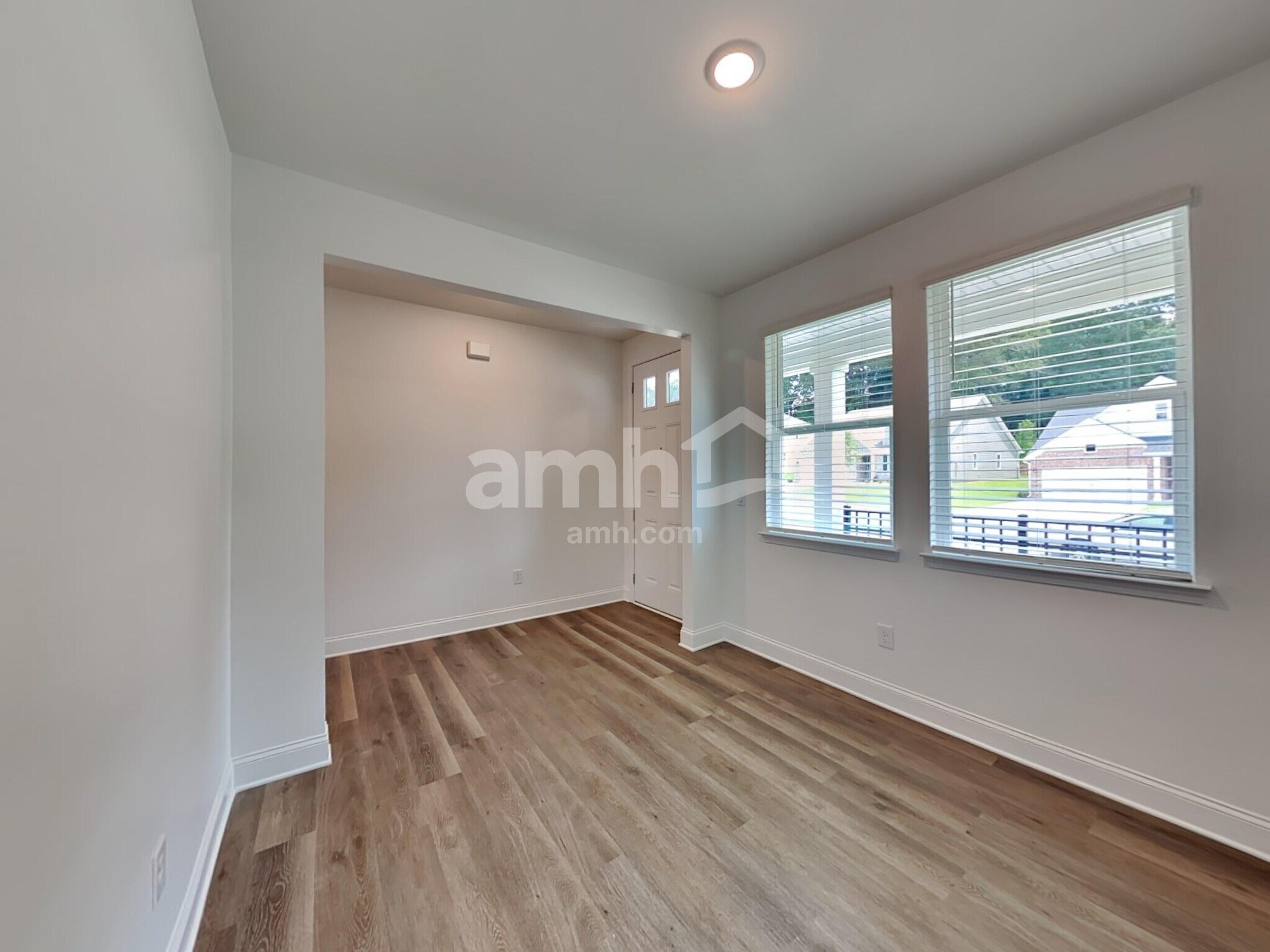 Building Photo - 1594 Soapstone Rd