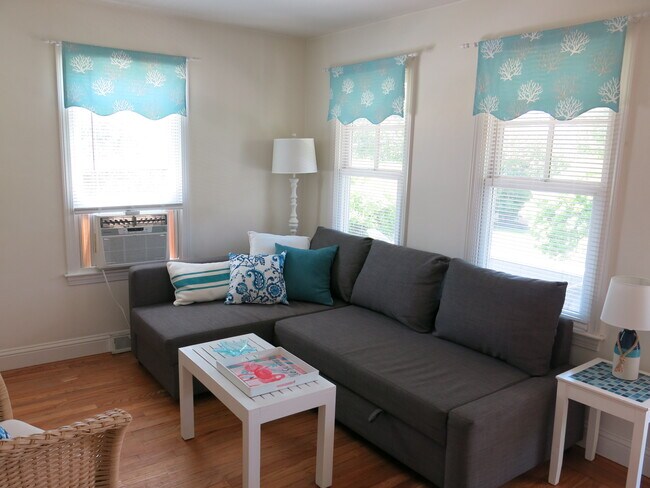 Building Photo - 223 Purgatory Rd