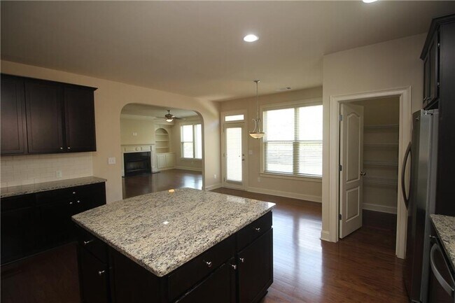 Building Photo - 1665 Gallant Fox Ln