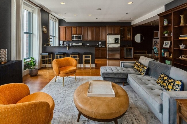 Building Photo - 888 S Michigan Ave