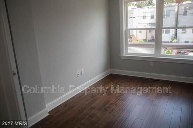 Building Photo - 1219 17th St NE