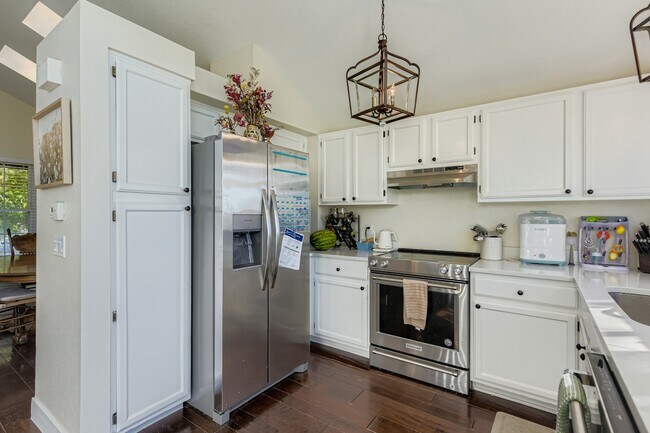 Building Photo - 6276 Nassau Ct