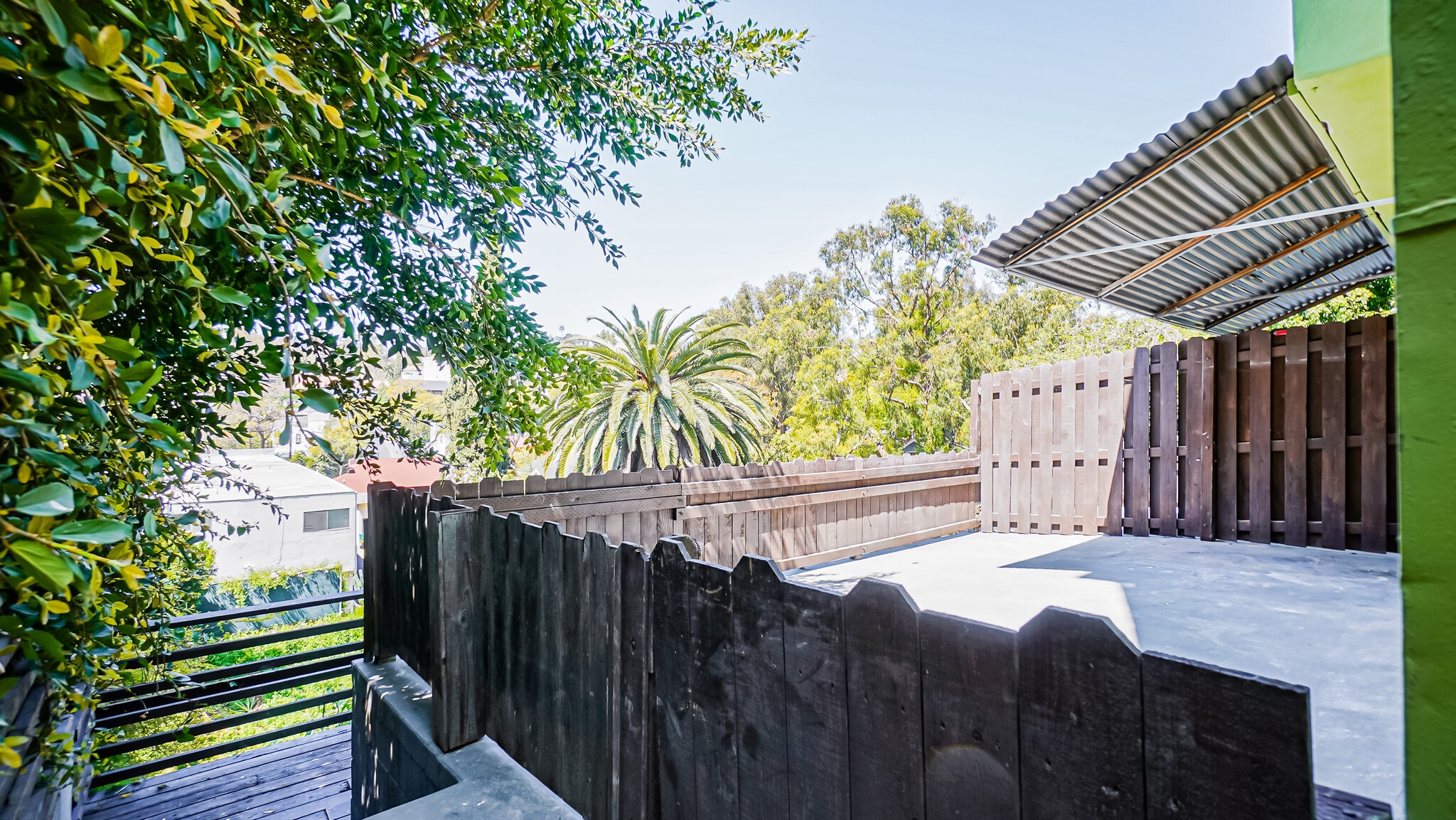 Building Photo - 2065 Ivar Ave