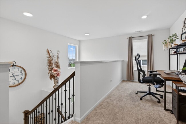 Building Photo - 15012 W Cyrus Dr
