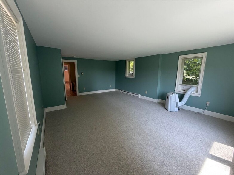 Building Photo - 52 Moulton Ridge Rd