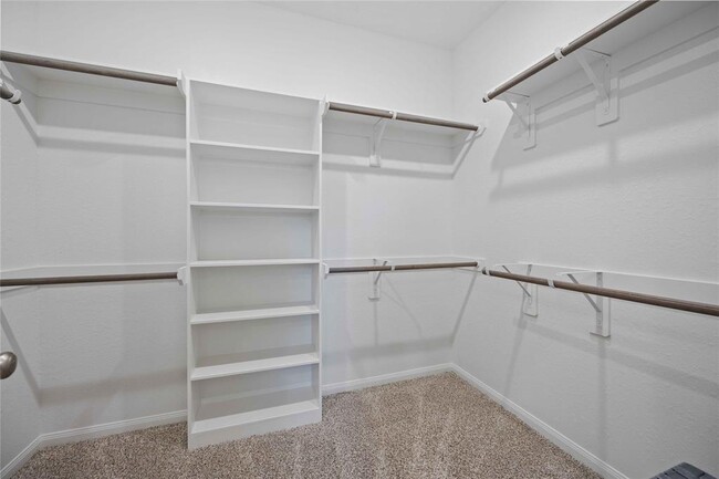 Building Photo - 16106 Oregon Oak Dr