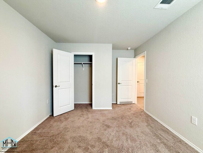 Building Photo - 5606 Dewberry Run