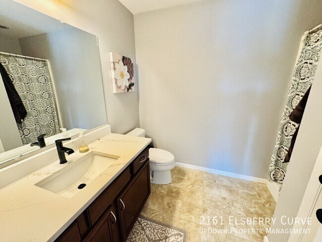Building Photo - 2161 Elsberry Curv