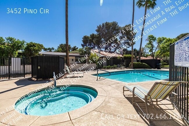 Building Photo - 3452 Pino Cir