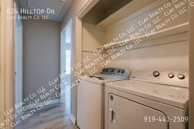 Building Photo - 624 Hilltop Dr