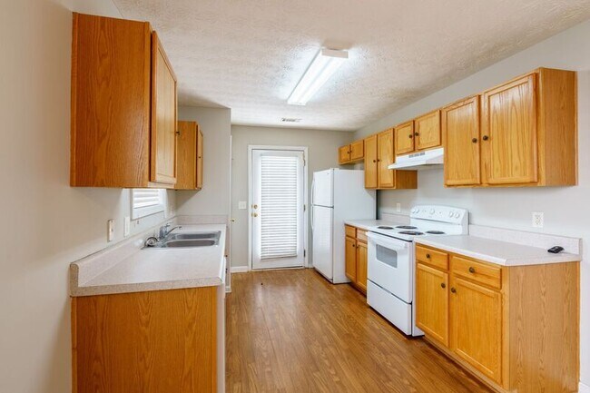 Building Photo - 321 Samuel Clemens Way