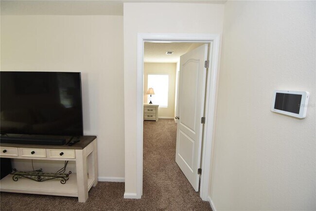 Building Photo - 27 Grand Par Ct