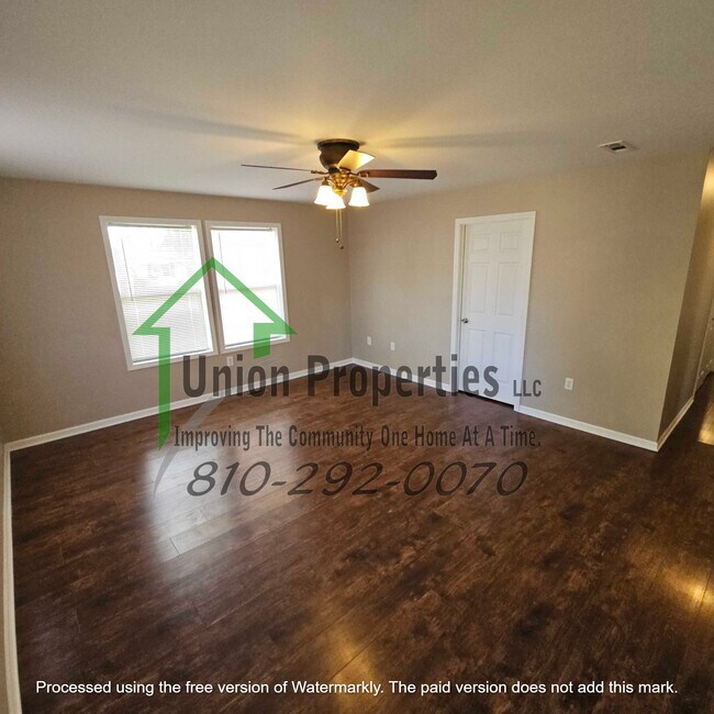 Building Photo - 4205 Vine St