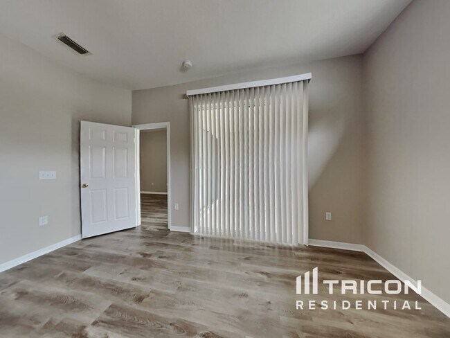 Building Photo - 4330 Marchmont Blvd