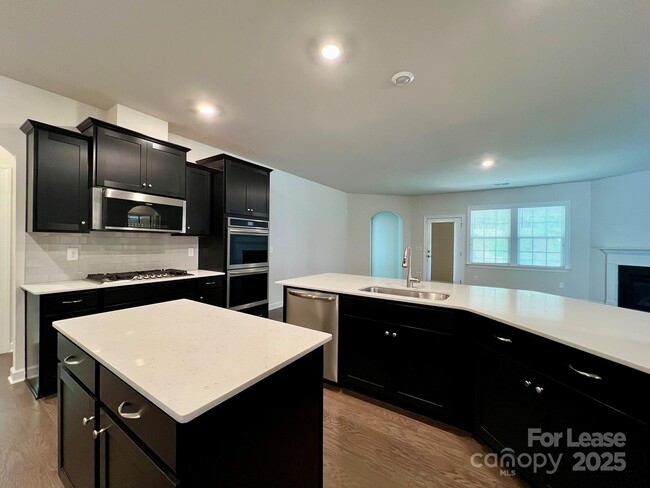 Building Photo - 25017 Westwick Ln
