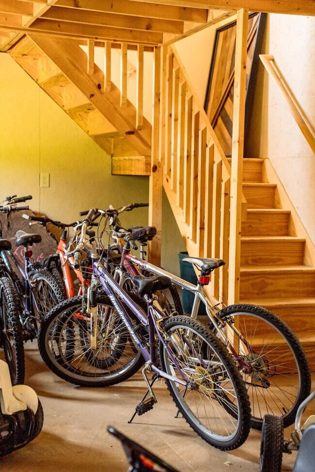 Building Photo - 7223 Ferry Rd