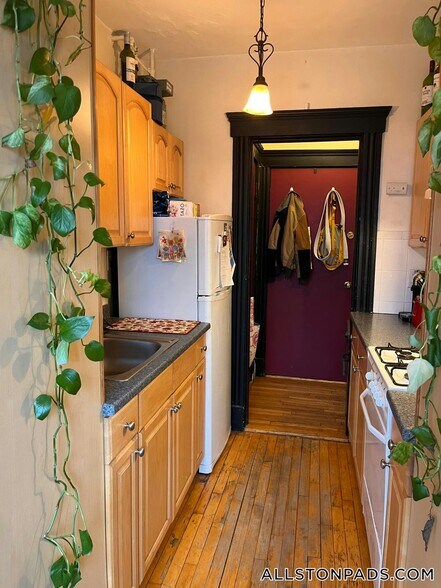 Building Photo - 28 Quint Ave