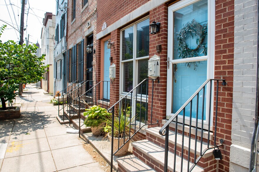 Building Photo - 730 S 20th St
