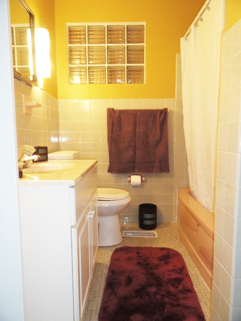 Building Photo - Completely Renovated Highly Sought Ranch S...