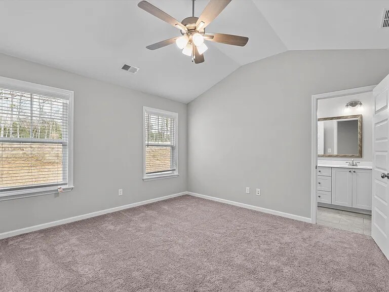 Building Photo - 1080 Linsmore Ave