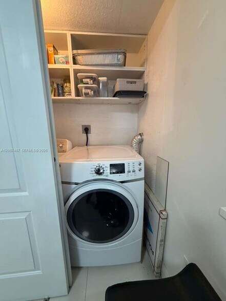 Building Photo - 7265 NW 173rd Dr