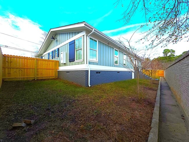 Building Photo - Lease this fully remodeled sanctuary – where modern luxury meets timeless East Texas charm!