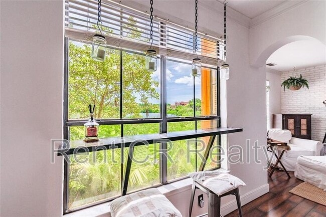 Building Photo - 2717 Via Cipriani