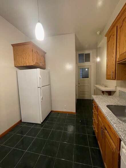 Kitchen - 4186 20th St
