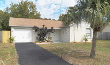 Building Photo - 7109 Vallejo Way