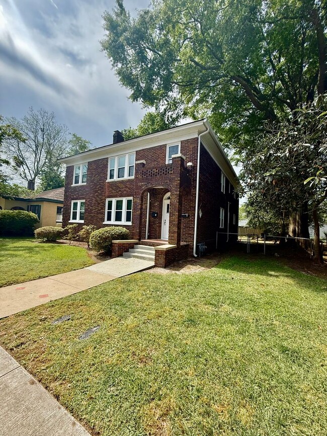 Building Photo - 507 E 51st St