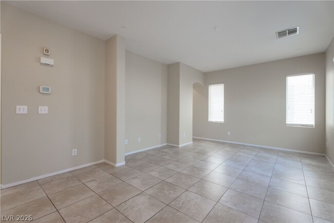 Building Photo - 944 Saffex Rose Ave