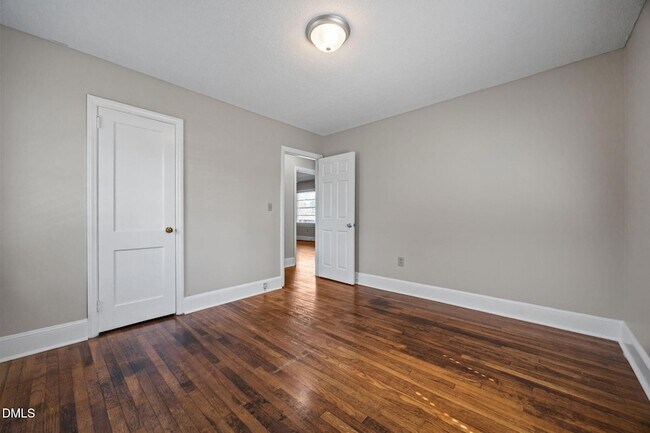 Building Photo - 1208 S 9th St