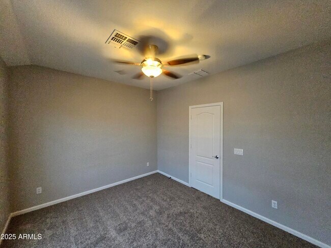 Building Photo - 2065 E Hulet Dr
