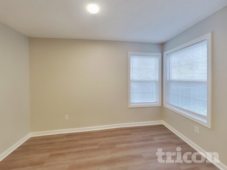 Building Photo - 12298 Wolf Run Rd