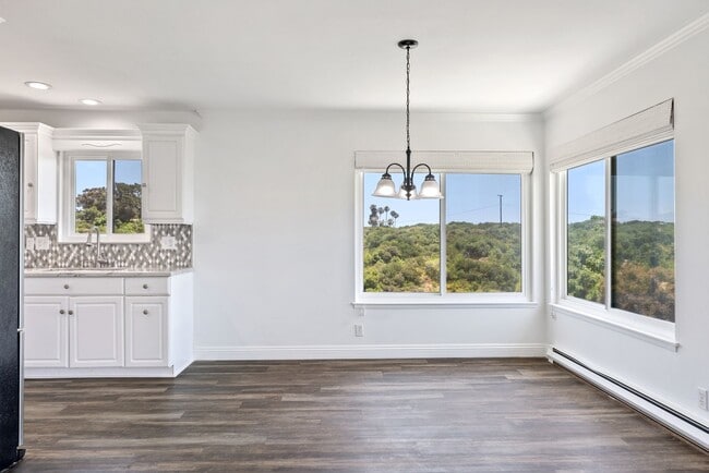 Building Photo - Live in Luxury: Spacious Sanctuary - Oceanfront Condo View Home with Mesmerizing Pacific Views