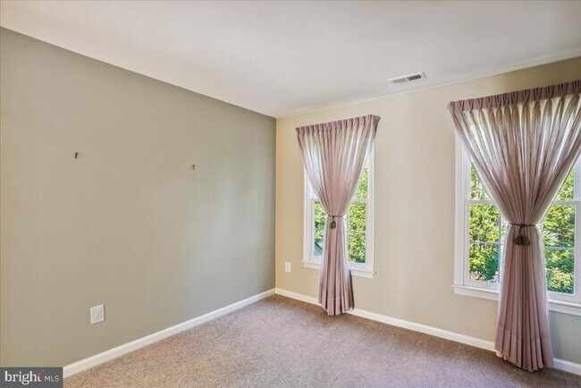 Building Photo - 8931 Falls Farm Dr