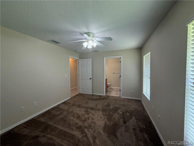 Building Photo - 3057 E Catherine Ln