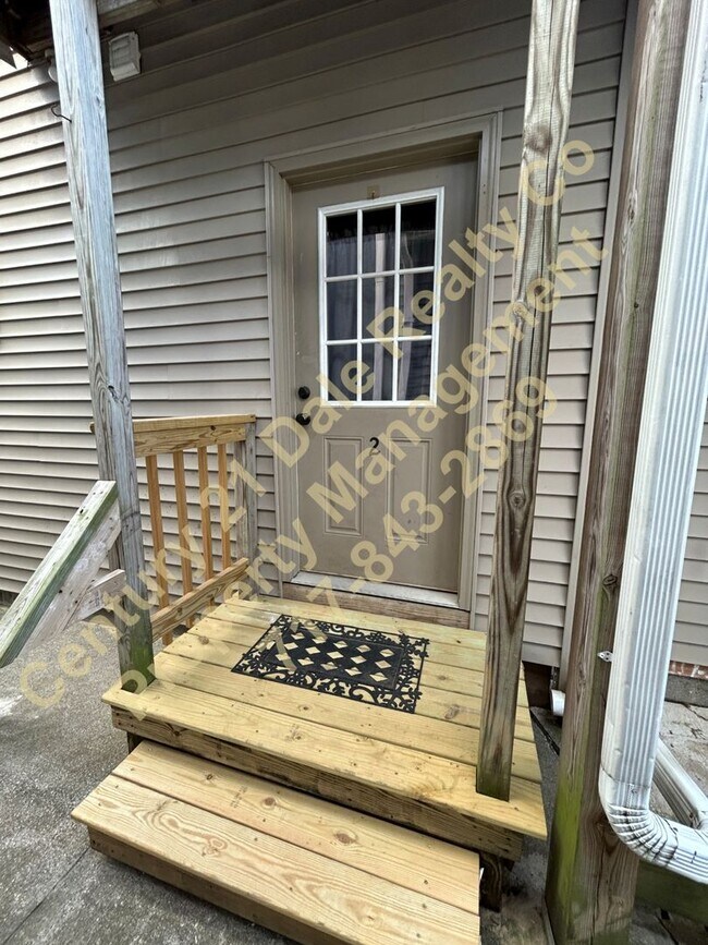 Building Photo - 815 Locust St