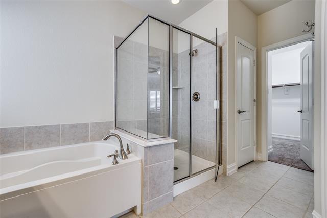Building Photo - 1421 Westborough Dr