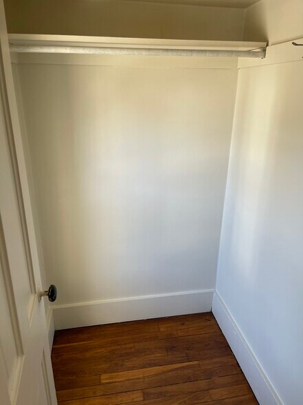 Building Photo - 821 Wright St