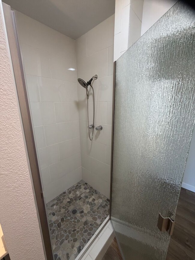 Building Photo - Fullerton Single Story Beauty