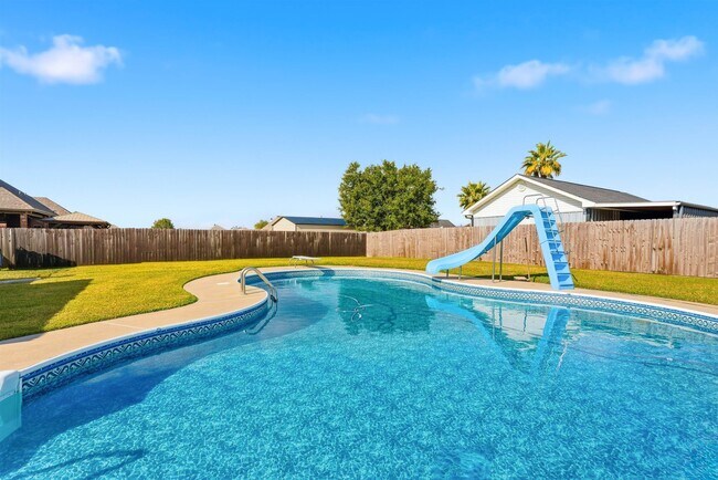 Building Photo - 1782 N Gabriel Square