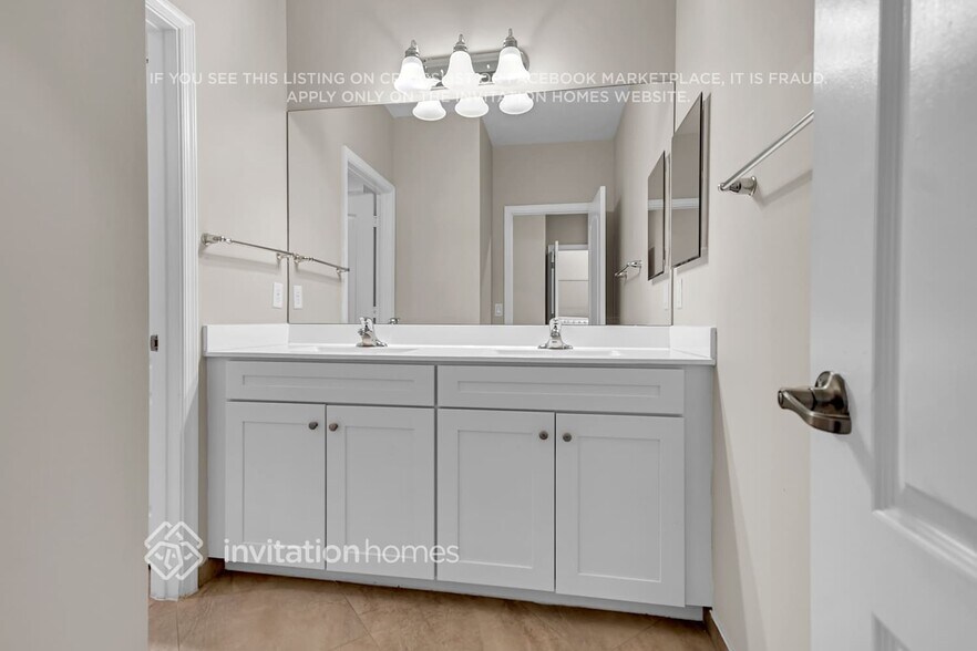 Building Photo - 12978 Anthorne Ln