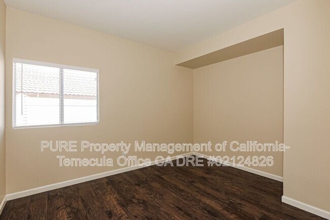 Building Photo - 44709 Lorraine Dr