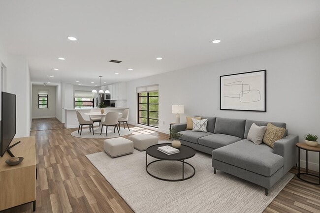 Building Photo - 8536 Casa Del Lago